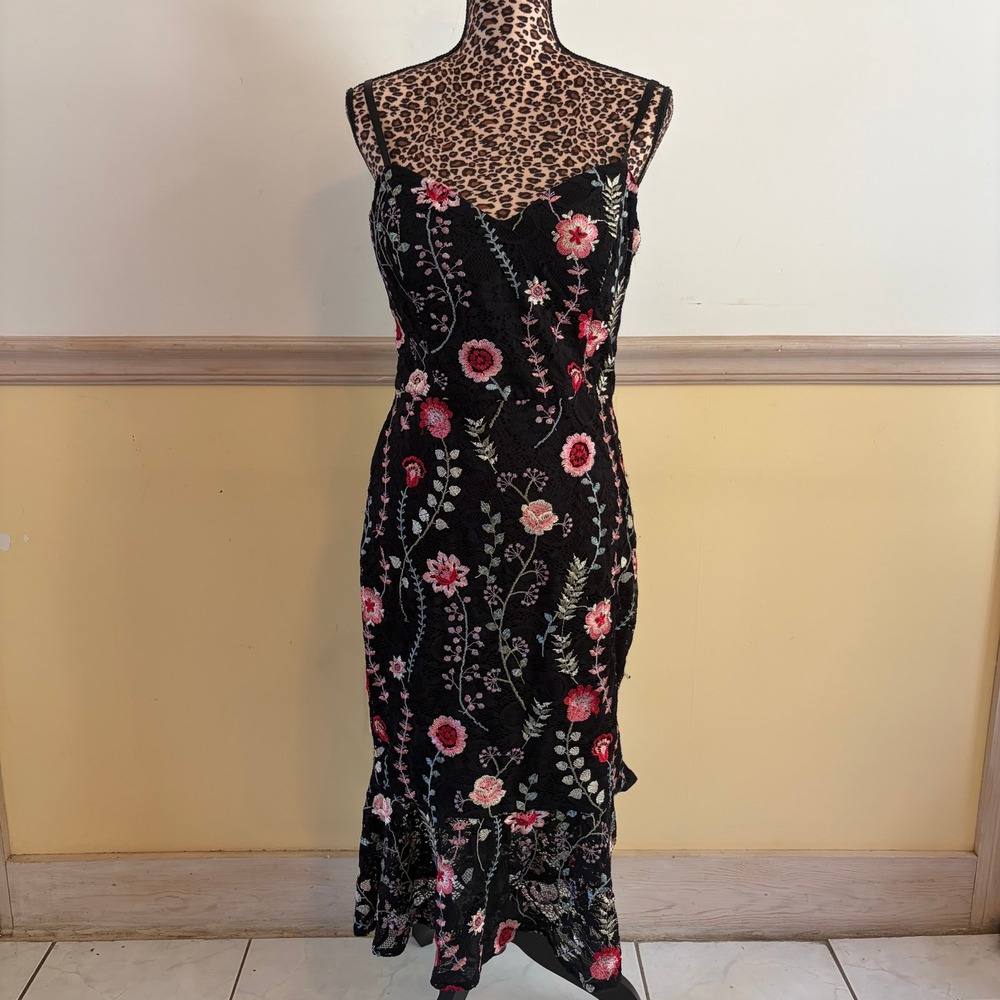 Siena Women Black Floral Embroidered Lace Midi Dress Sweetheart Mermaid Hem Sz 8